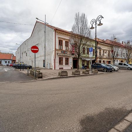 K1 Piatok Sobota Disco Cez Tyzden Tichy Apartman Košice Esterno foto